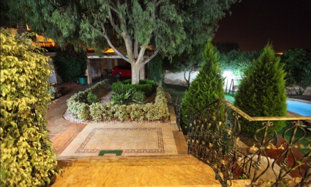 Sale - Villa -
Ciudad Quesada