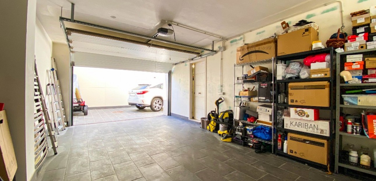 Sale - Villa -
La Zenia