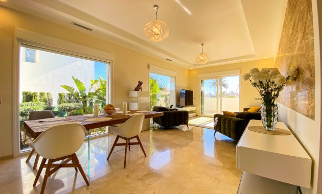 Sale - Villa -
La Zenia