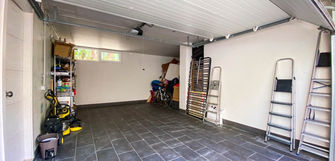 Sale - Villa -
La Zenia