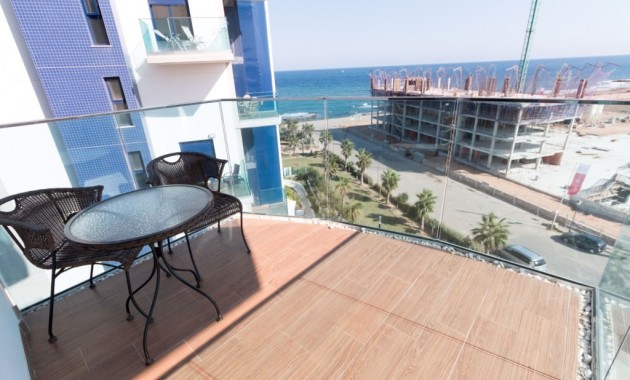 Venta - Apartamento / piso -
Punta Prima