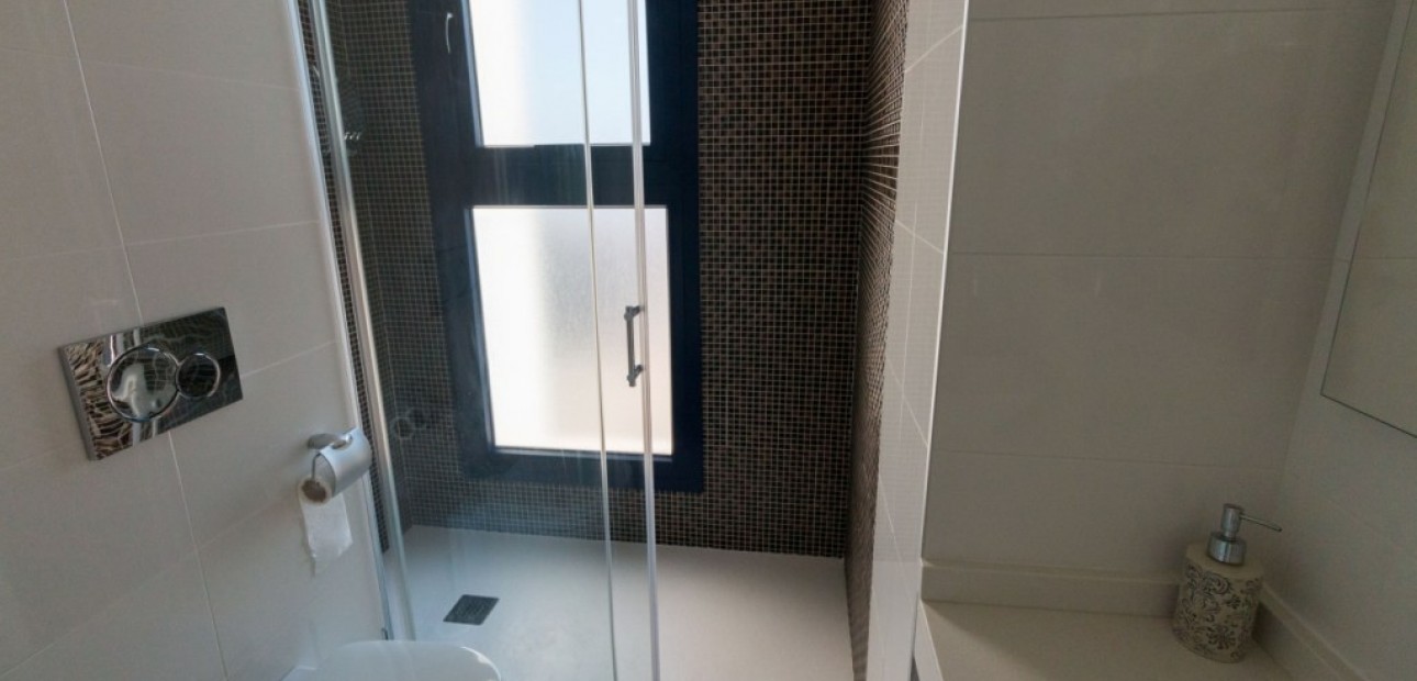 Venta - Apartamento / piso -
Punta Prima