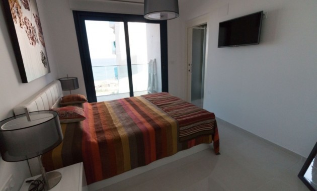 Venta - Apartamento / piso -
Punta Prima