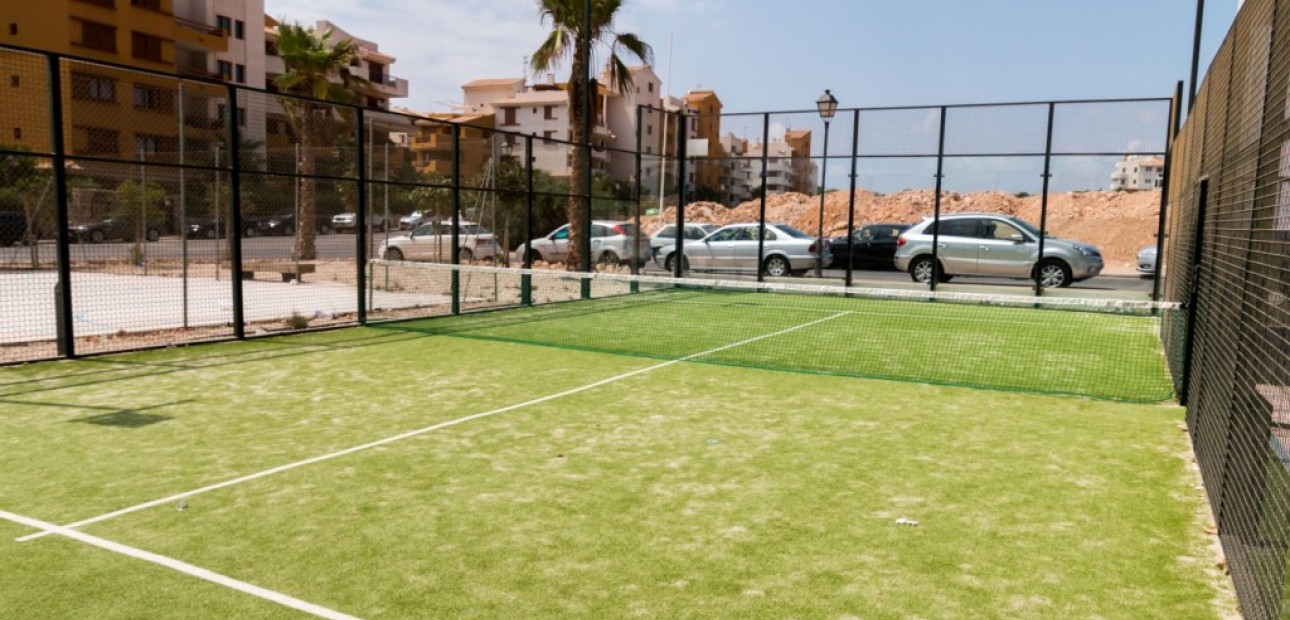 Venta - Apartamento / piso -
Punta Prima