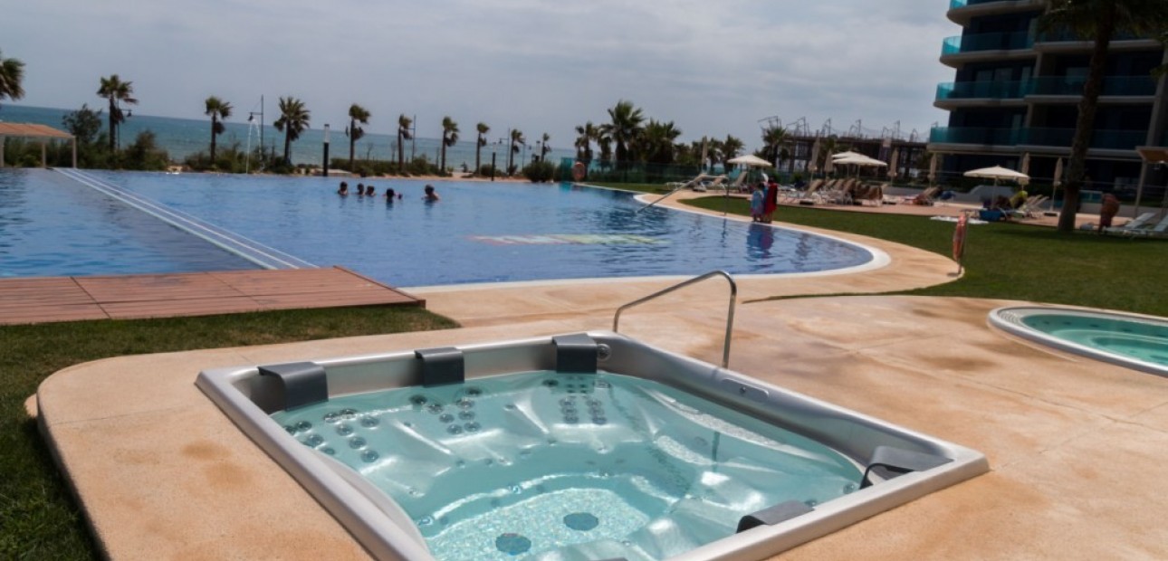 Venta - Apartamento / piso -
Punta Prima