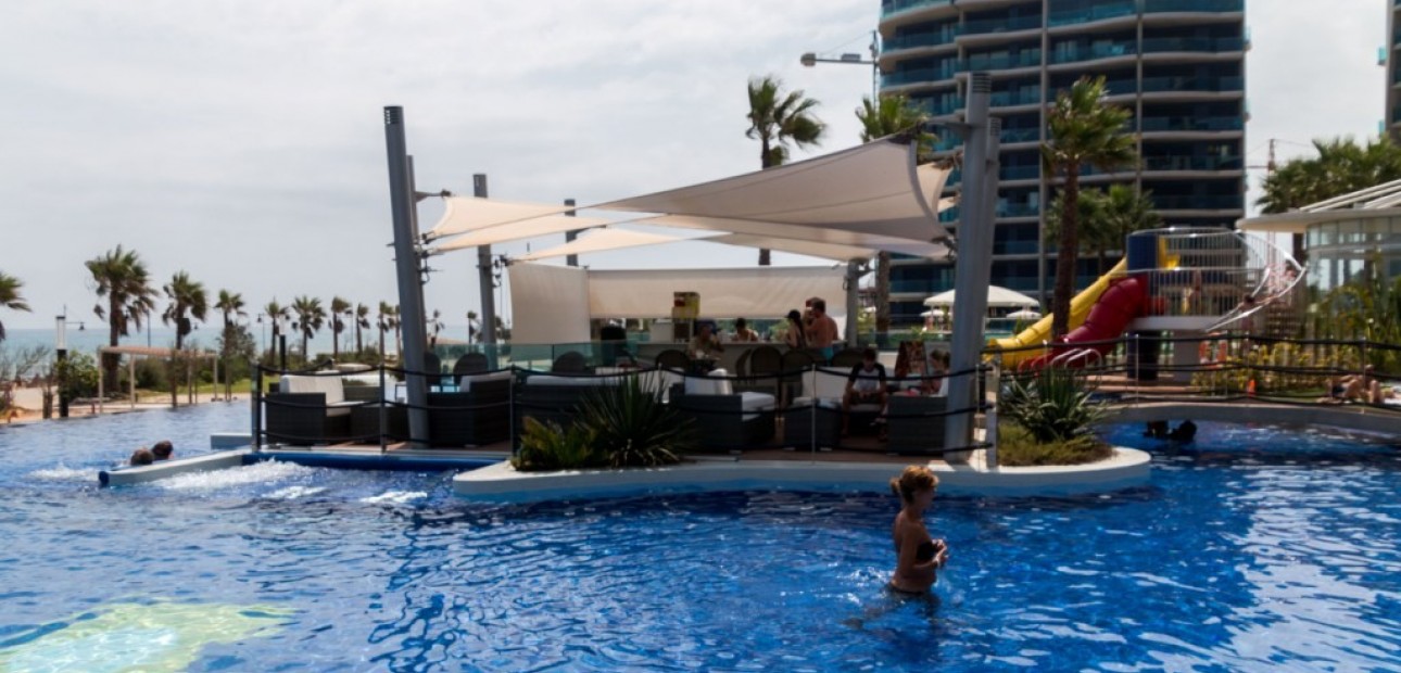 Venta - Apartamento / piso -
Punta Prima