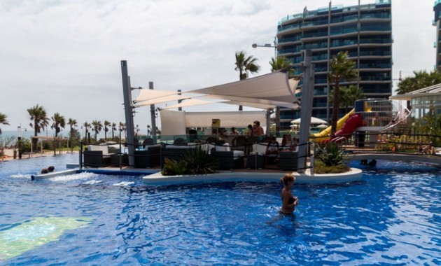 Venta - Apartamento / piso -
Punta Prima