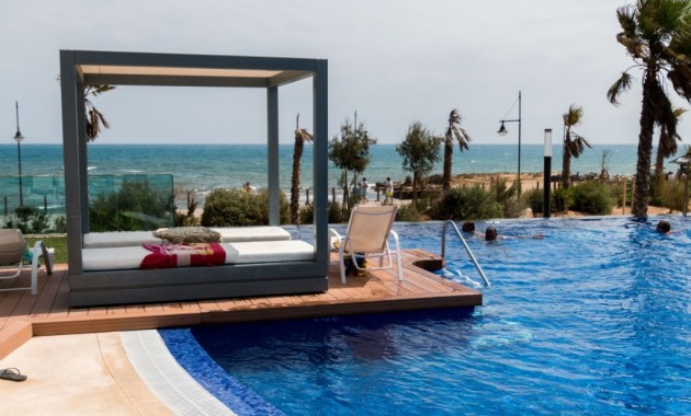 Venta - Apartamento / piso -
Punta Prima