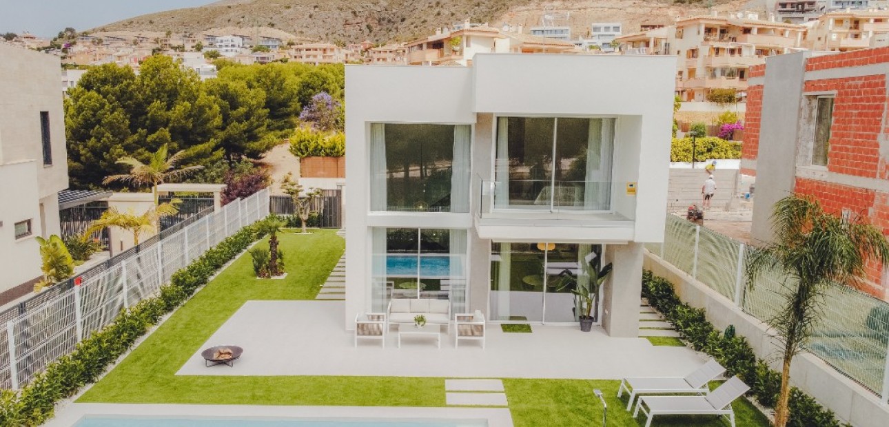 Nueva construcción  - Adosado -
Finestrat