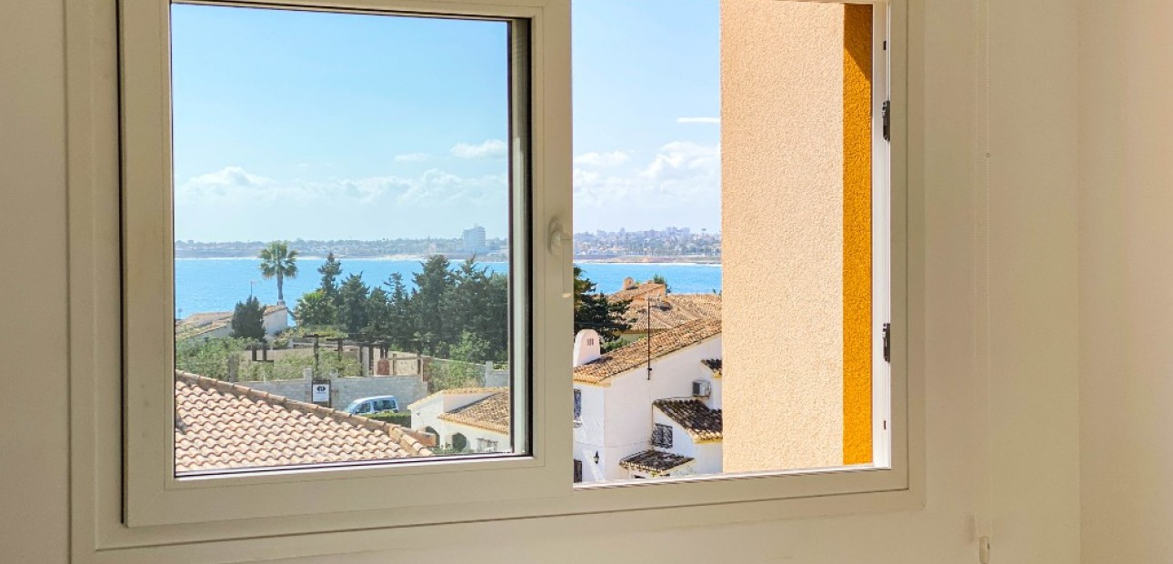 Vakantie verhuur - Appartement / flat -
Punta Prima - La Recoleta