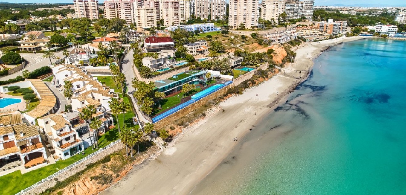 Sale - Luxury Villa -
Dehesa de Campoamor