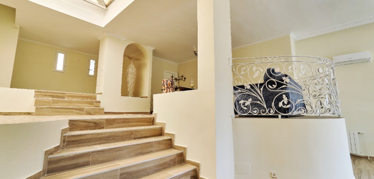 Sale - Luxury Villa -
Dehesa de Campoamor