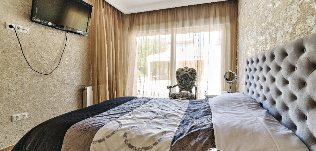 Sale - Luxury Villa -
Dehesa de Campoamor