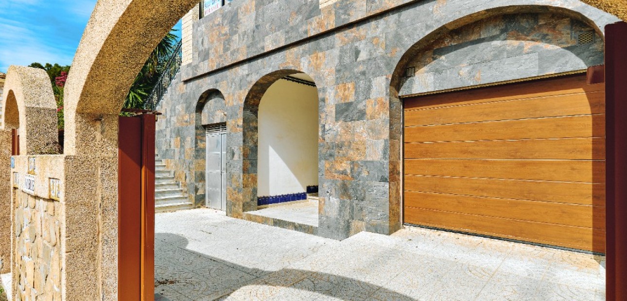 Sale - Luxury Villa -
Dehesa de Campoamor