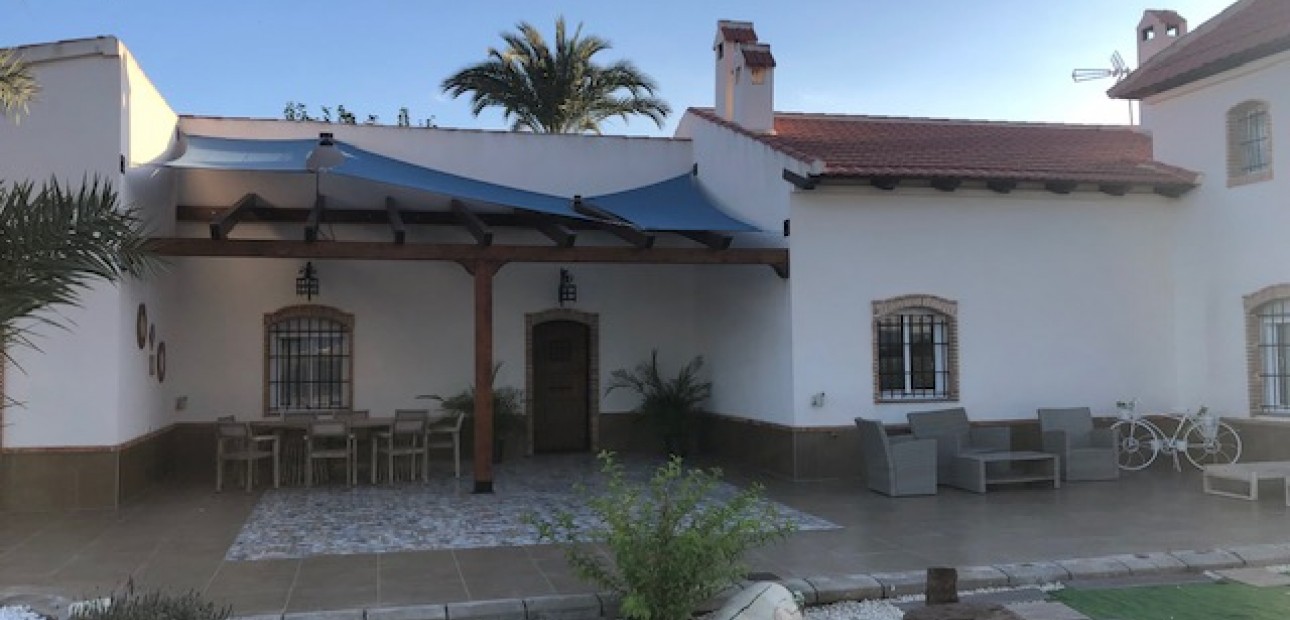 Nueva construcción  - Finca Country Property -
Orihuela