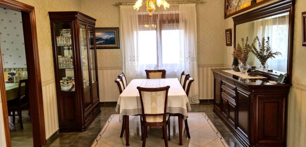 Sale - Villa -
Ciudad Quesada