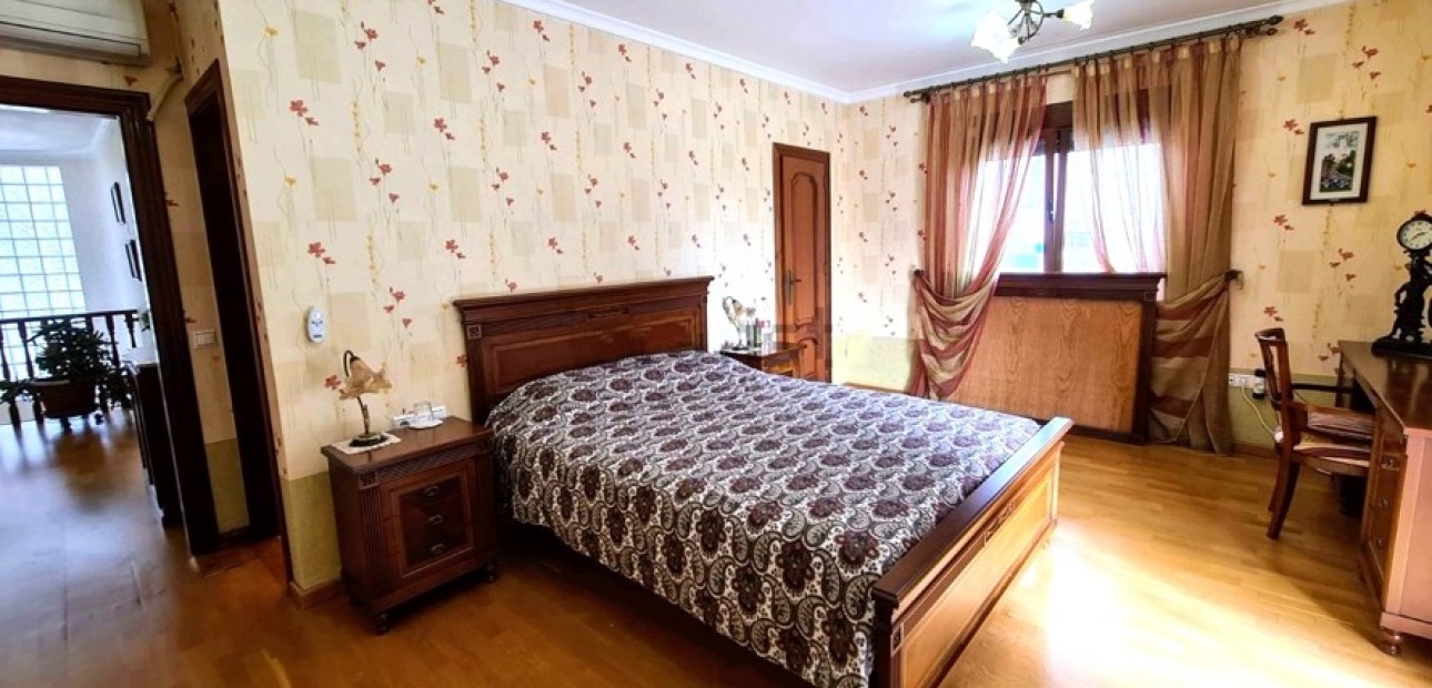 Sale - Villa -
Ciudad Quesada