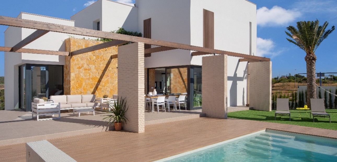 Nueva construcción  - Villa -
Dehesa de Campoamor