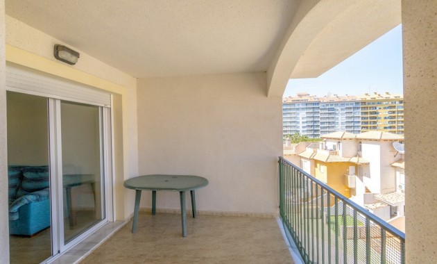 Venta - Apartamento / piso -
Dehesa de Campoamor