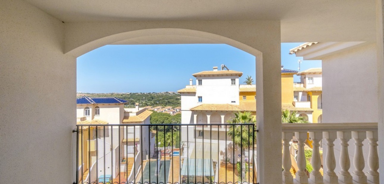 Venta - Apartamento / piso -
Dehesa de Campoamor
