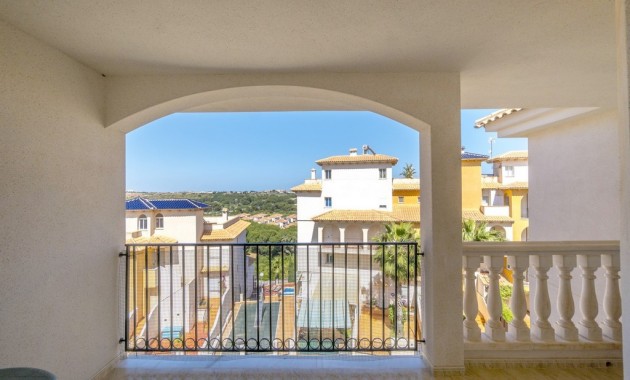 Venta - Apartamento / piso -
Dehesa de Campoamor