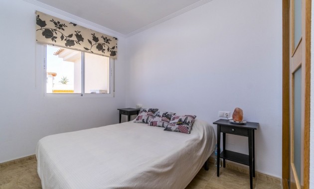 Venta - Apartamento / piso -
Dehesa de Campoamor