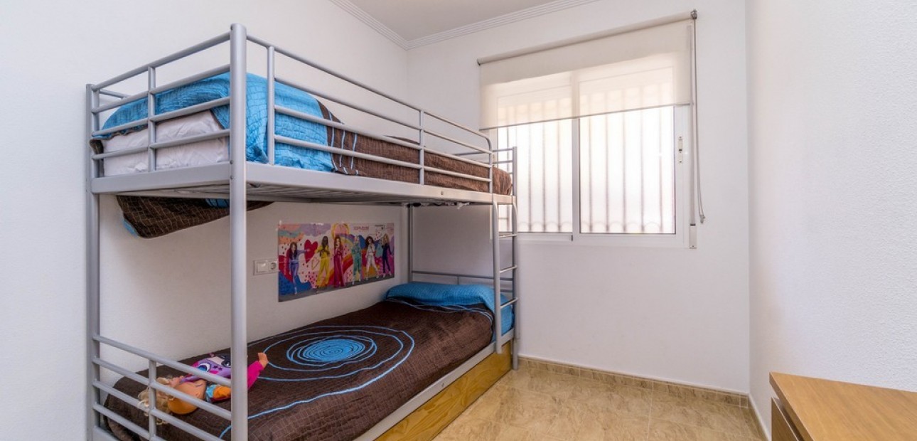 Venta - Apartamento / piso -
Dehesa de Campoamor