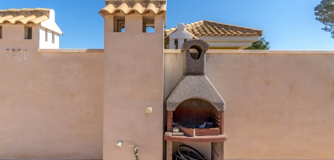 Venta - Apartamento / piso -
Dehesa de Campoamor