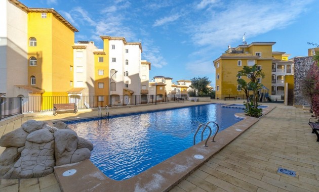 Venta - Apartamento / piso -
Dehesa de Campoamor