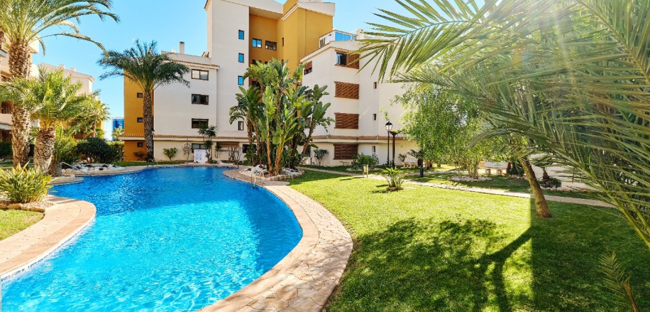 Vakantie verhuur - Appartement / flat -
Punta Prima - La Entrada