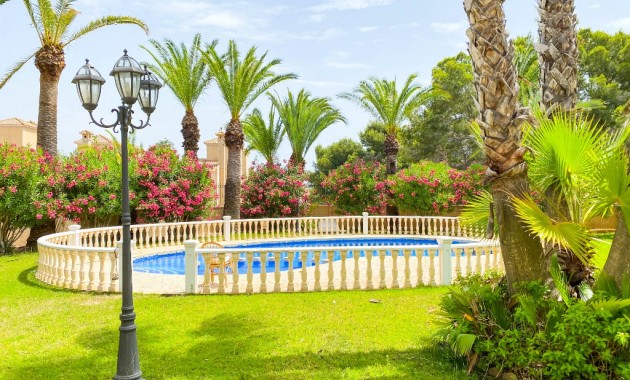 Venta - Luxury Villa -
Villamartin