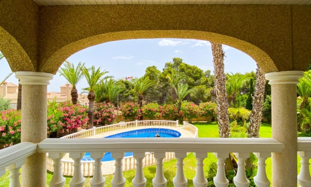 Venta - Luxury Villa -
Villamartin