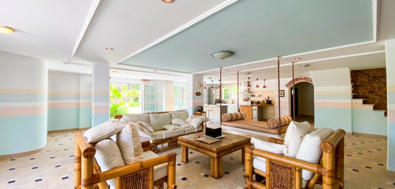 Venta - Luxury Villa -
Villamartin