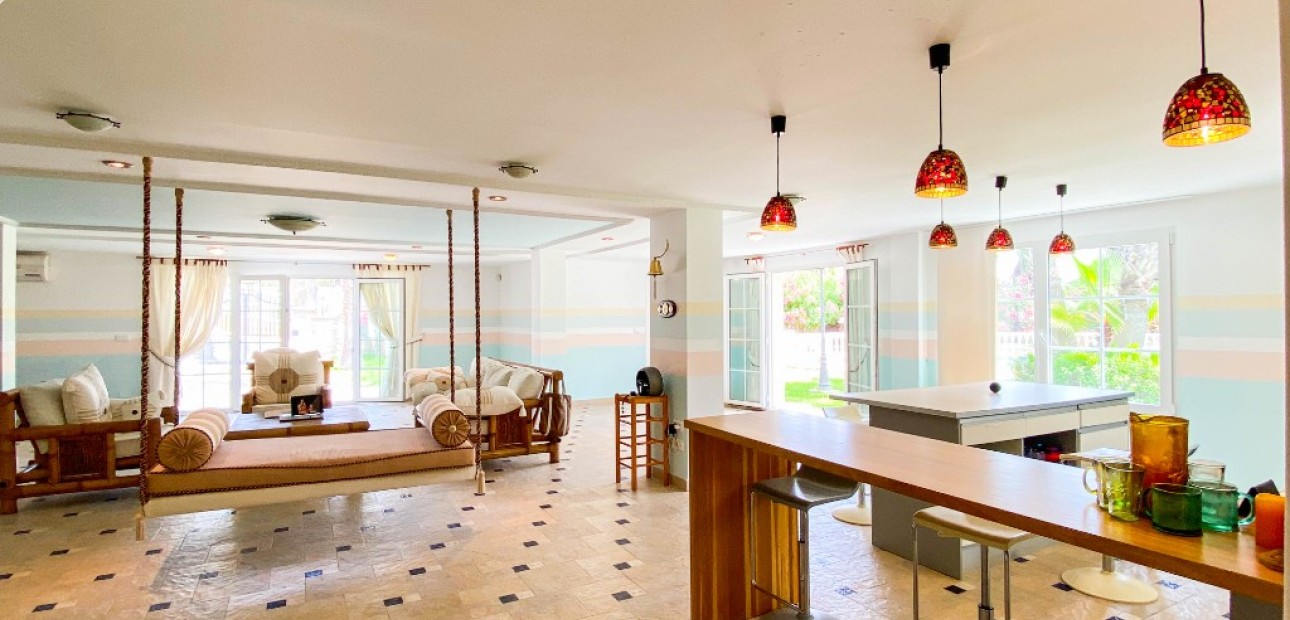 Venta - Luxury Villa -
Villamartin