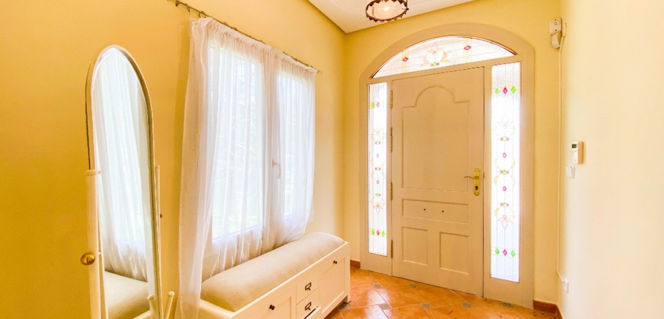 Venta - Luxury Villa -
Villamartin