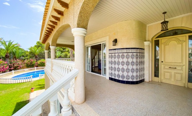 Venta - Luxury Villa -
Villamartin