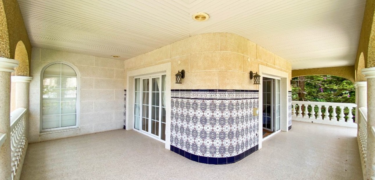 Venta - Luxury Villa -
Villamartin