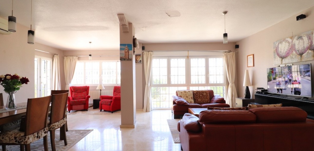 Venta - Villa -
Las Ramblas