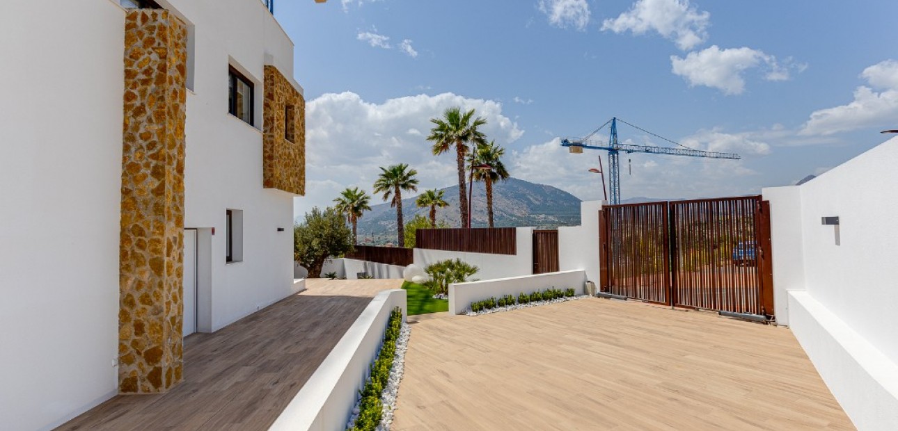 Nueva construcción  - Villa -
Benidorm