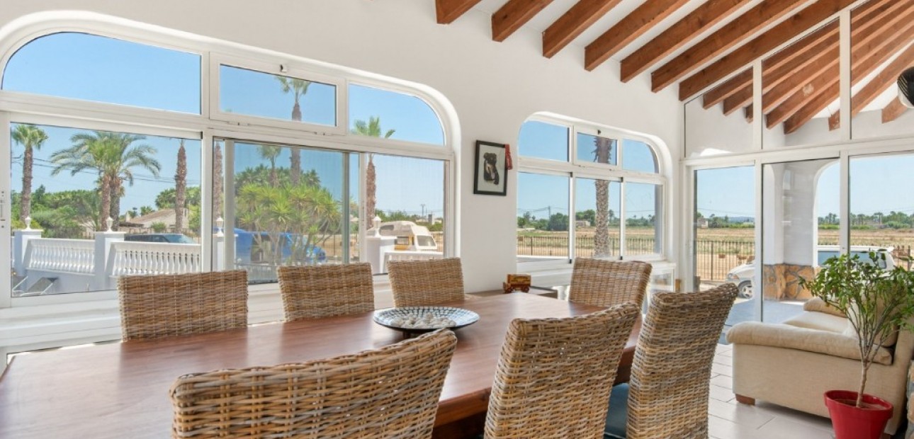 Herverkoop - Finca Country Property -
Catral