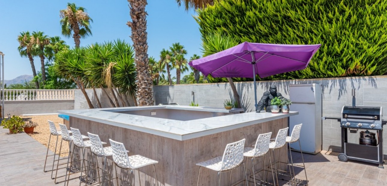 Herverkoop - Finca Country Property -
Catral