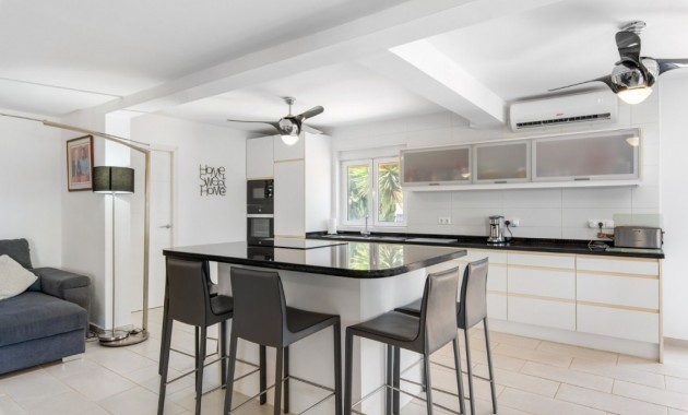 Herverkoop - Finca Country Property -
Catral