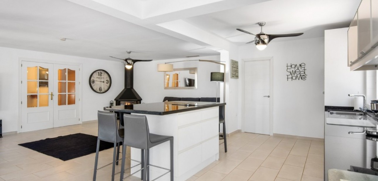 Herverkoop - Finca Country Property -
Catral