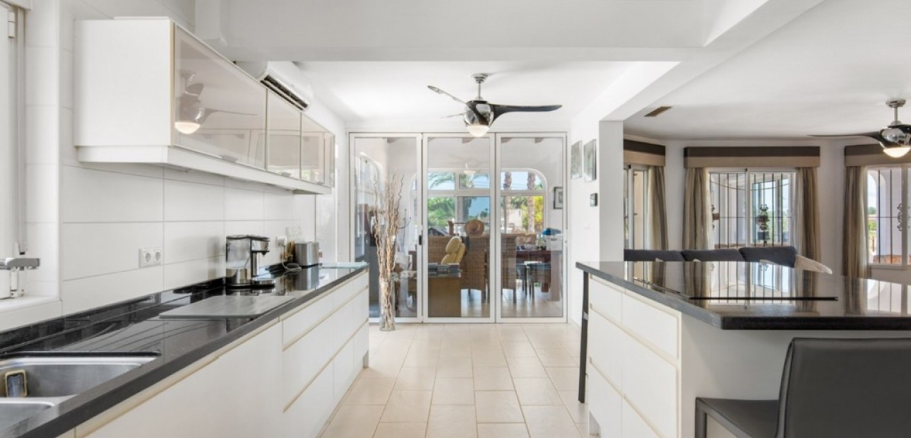 Herverkoop - Finca Country Property -
Catral