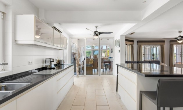 Herverkoop - Finca Country Property -
Catral