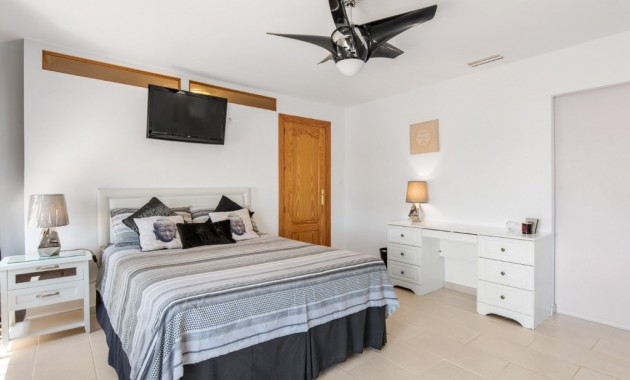 Herverkoop - Finca Country Property -
Catral