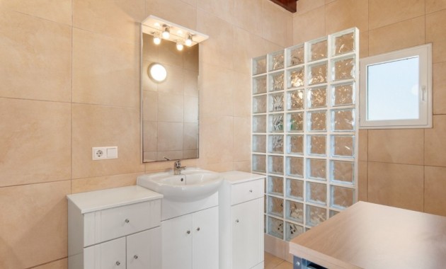 Herverkoop - Finca Country Property -
Catral