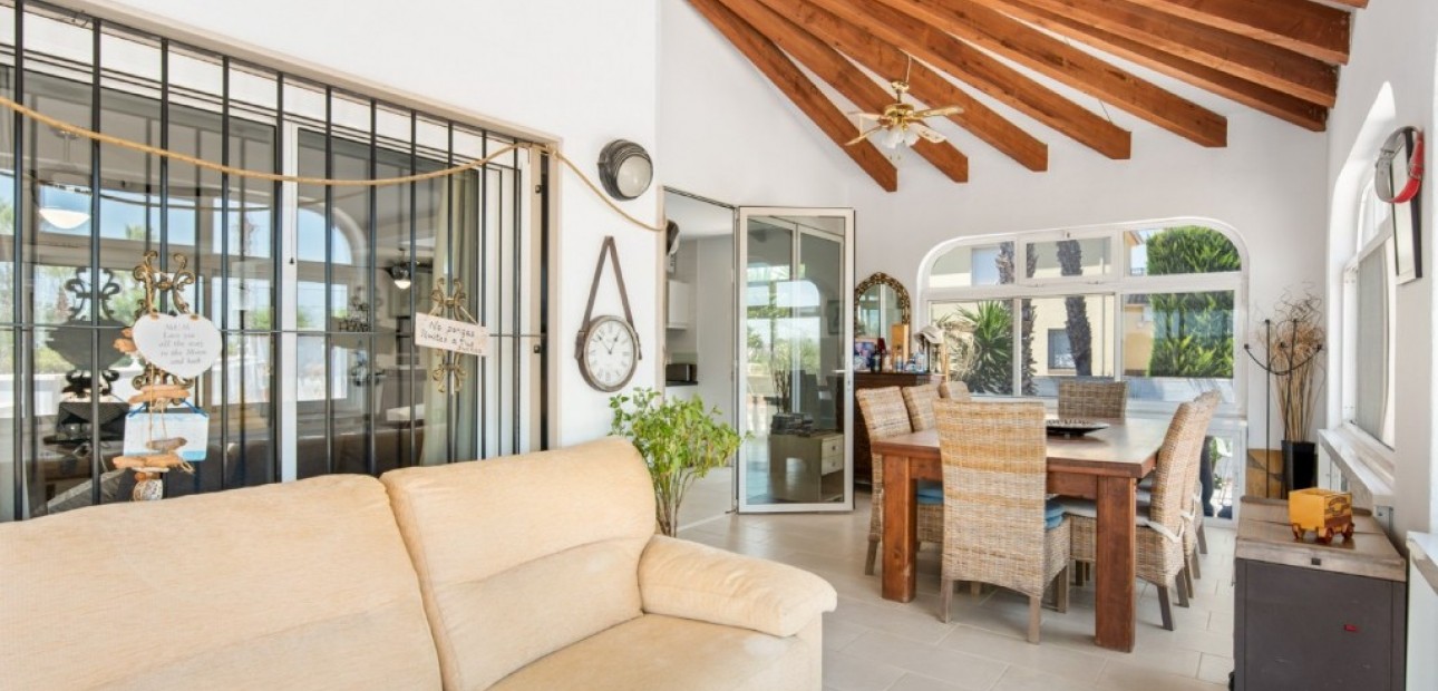 Herverkoop - Finca Country Property -
Catral