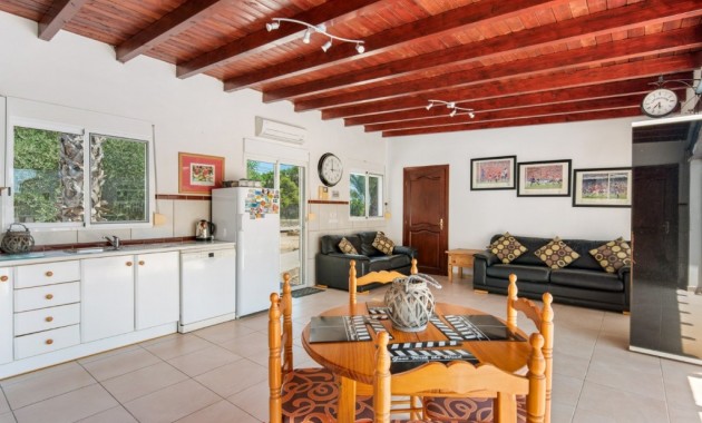 Herverkoop - Finca Country Property -
Catral