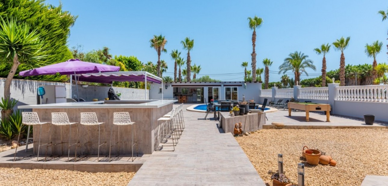 Herverkoop - Finca Country Property -
Catral